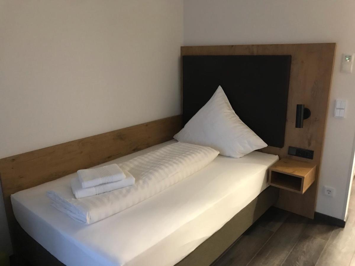 Waldschloessl Hotel Bruckmühl Екстериор снимка