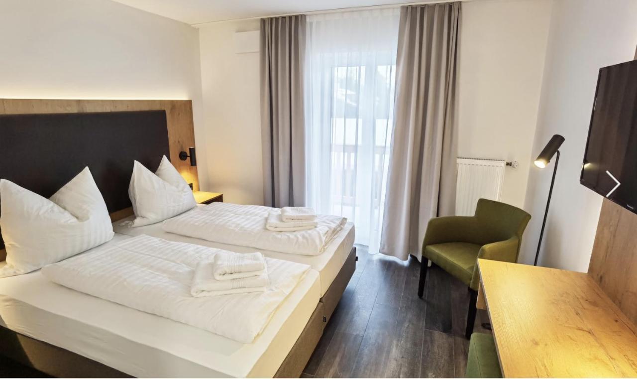 Waldschloessl Hotel Bruckmühl Екстериор снимка